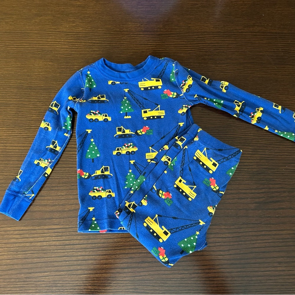 Hanna Andersson Construction Holiday Pajama Set